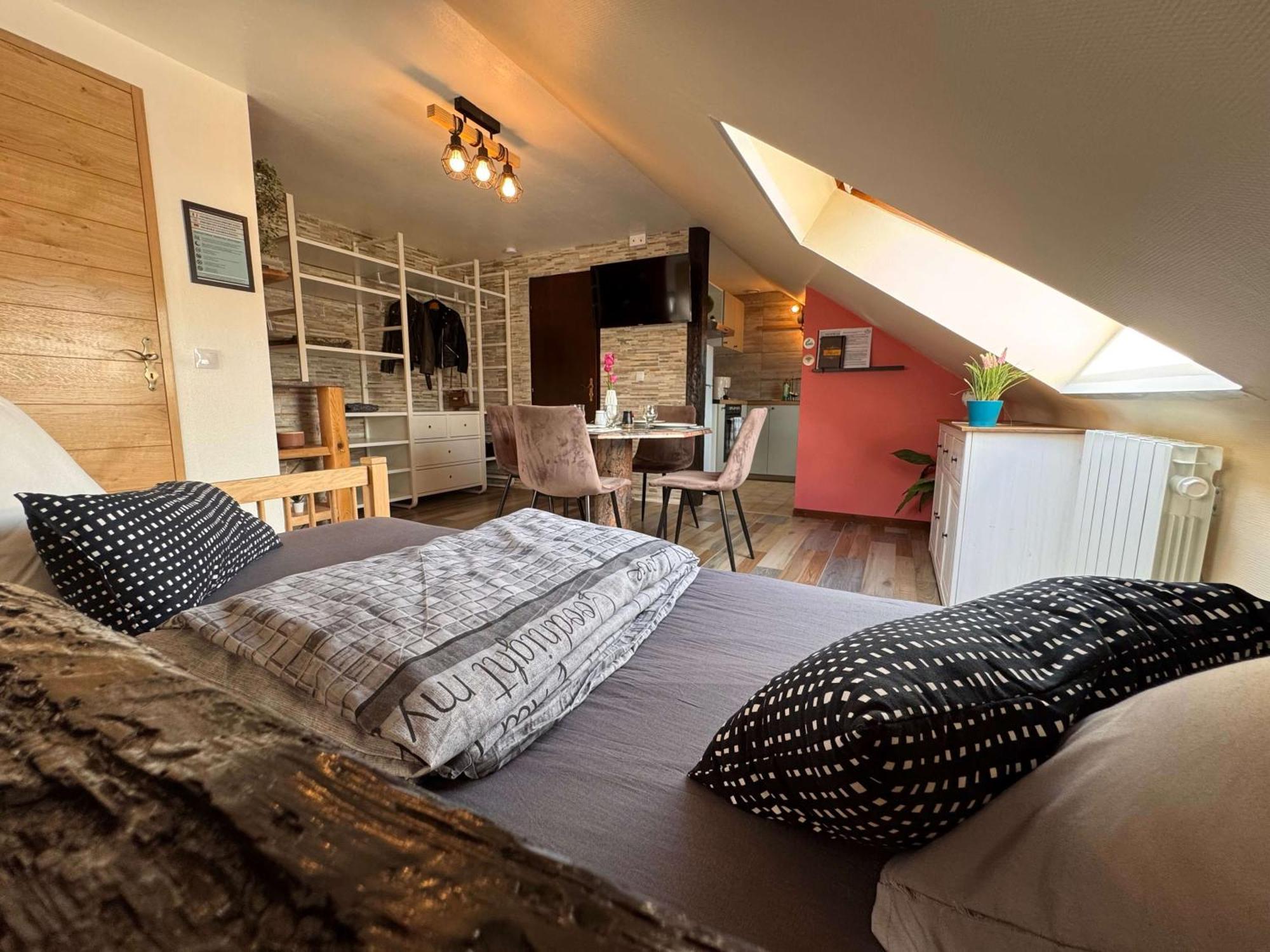 Private & Comfortable Apartments Puttelange-aux-Lacs Eksteriør bilde
