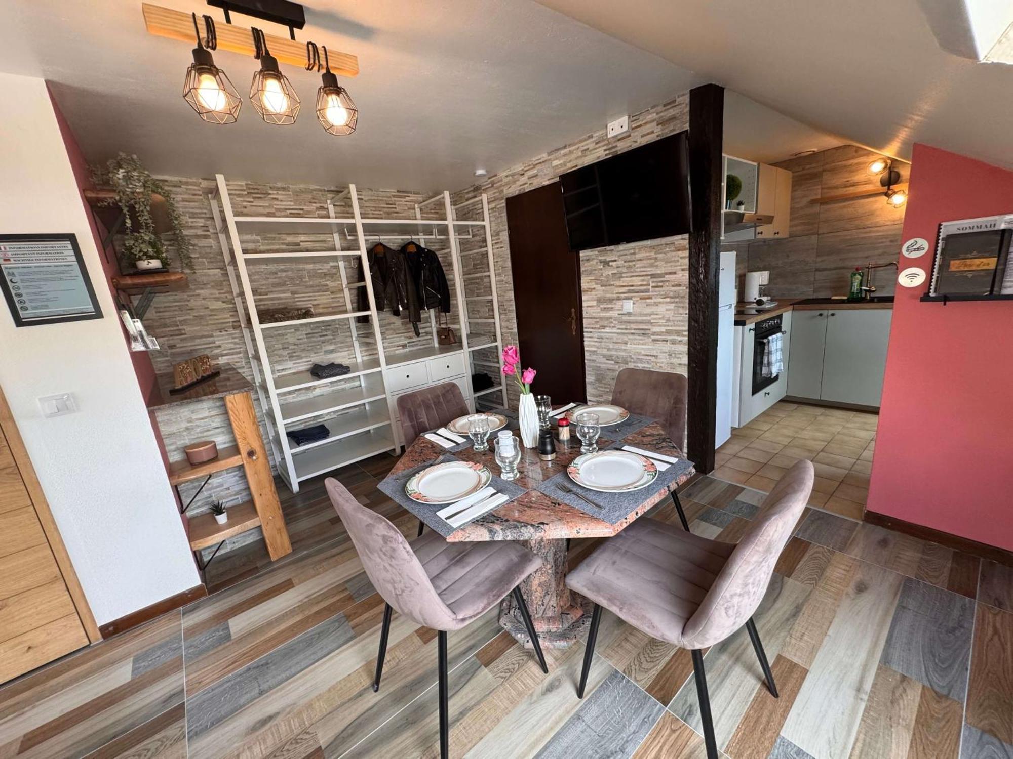 Private & Comfortable Apartments Puttelange-aux-Lacs Eksteriør bilde